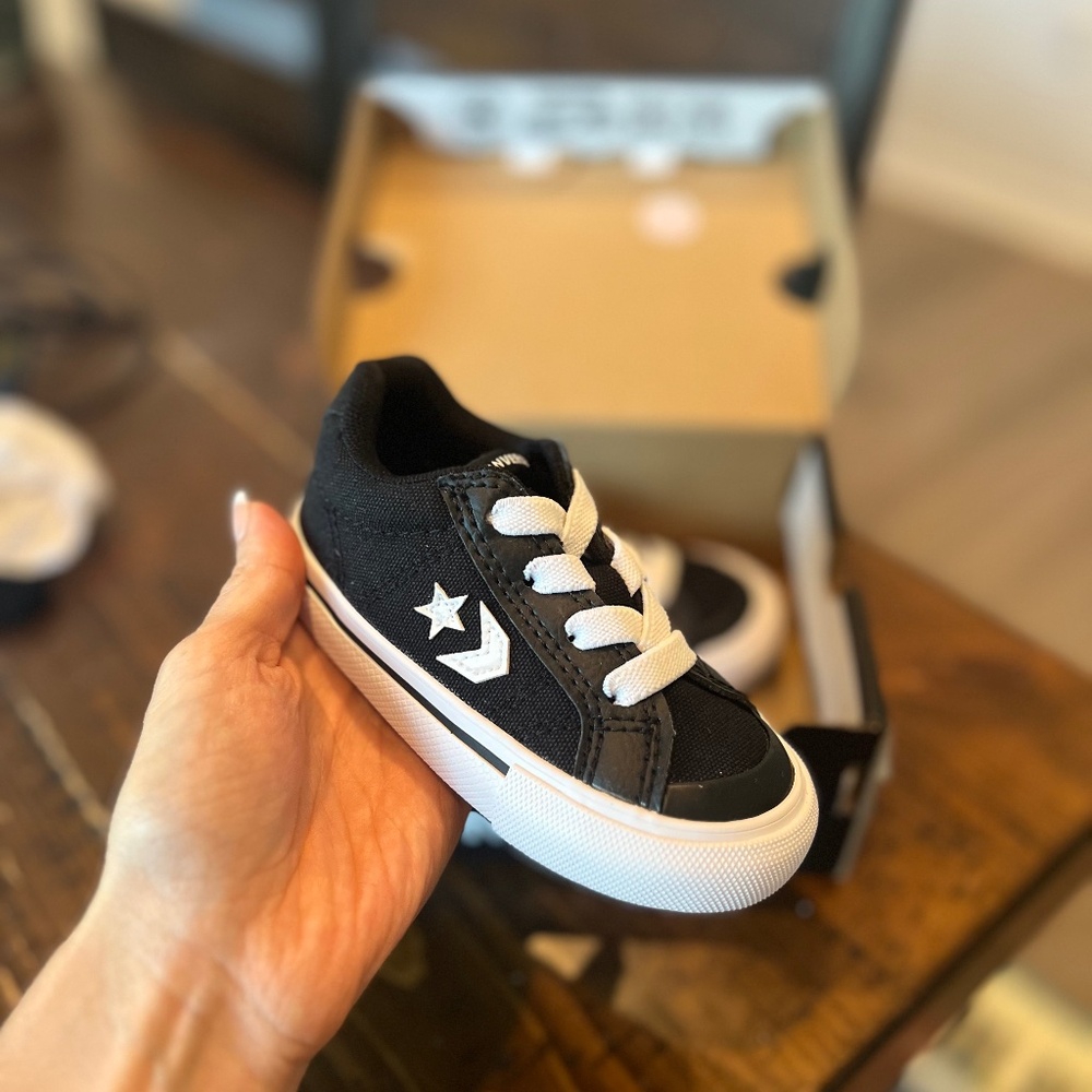 Black Converse Size 4 Infant